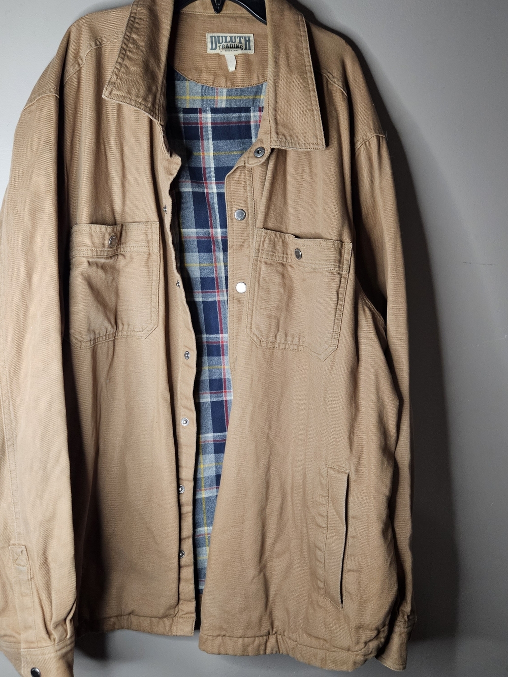 Duluth Trading Co Tan Canvas Shirt Jacket with Plaid Lining Size 2XL PTP 24"
